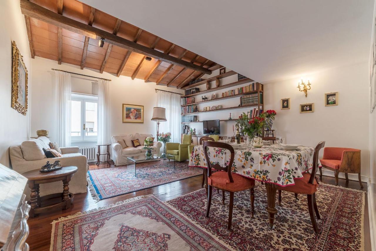 Lejlighed Quiet And Classic On Two Floors, By Trevi Fountain - Fromhometorome Rom