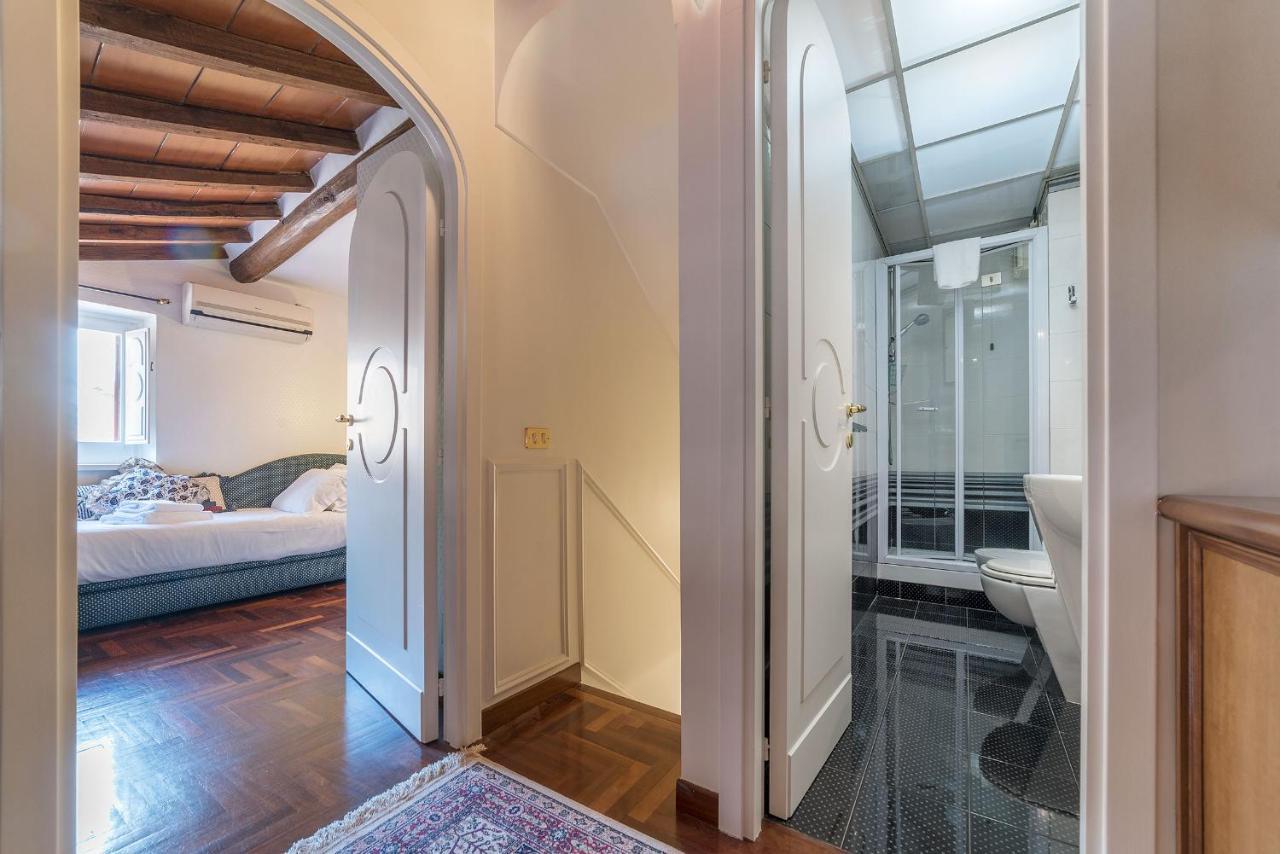 Lejlighed Quiet And Classic On Two Floors, By Trevi Fountain - Fromhometorome Rom