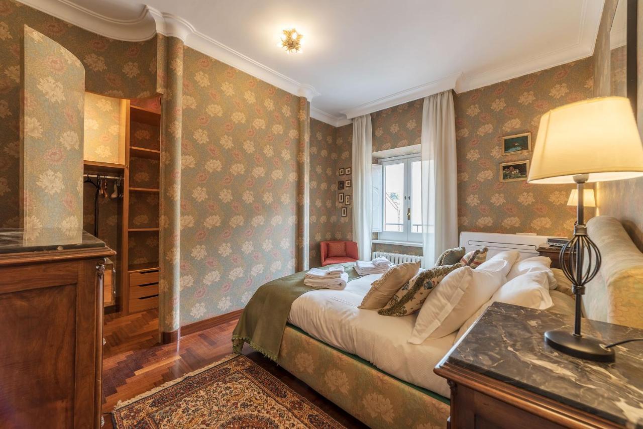 Quiet And Classic On Two Floors, By Trevi Fountain - Fromhometorome Rom